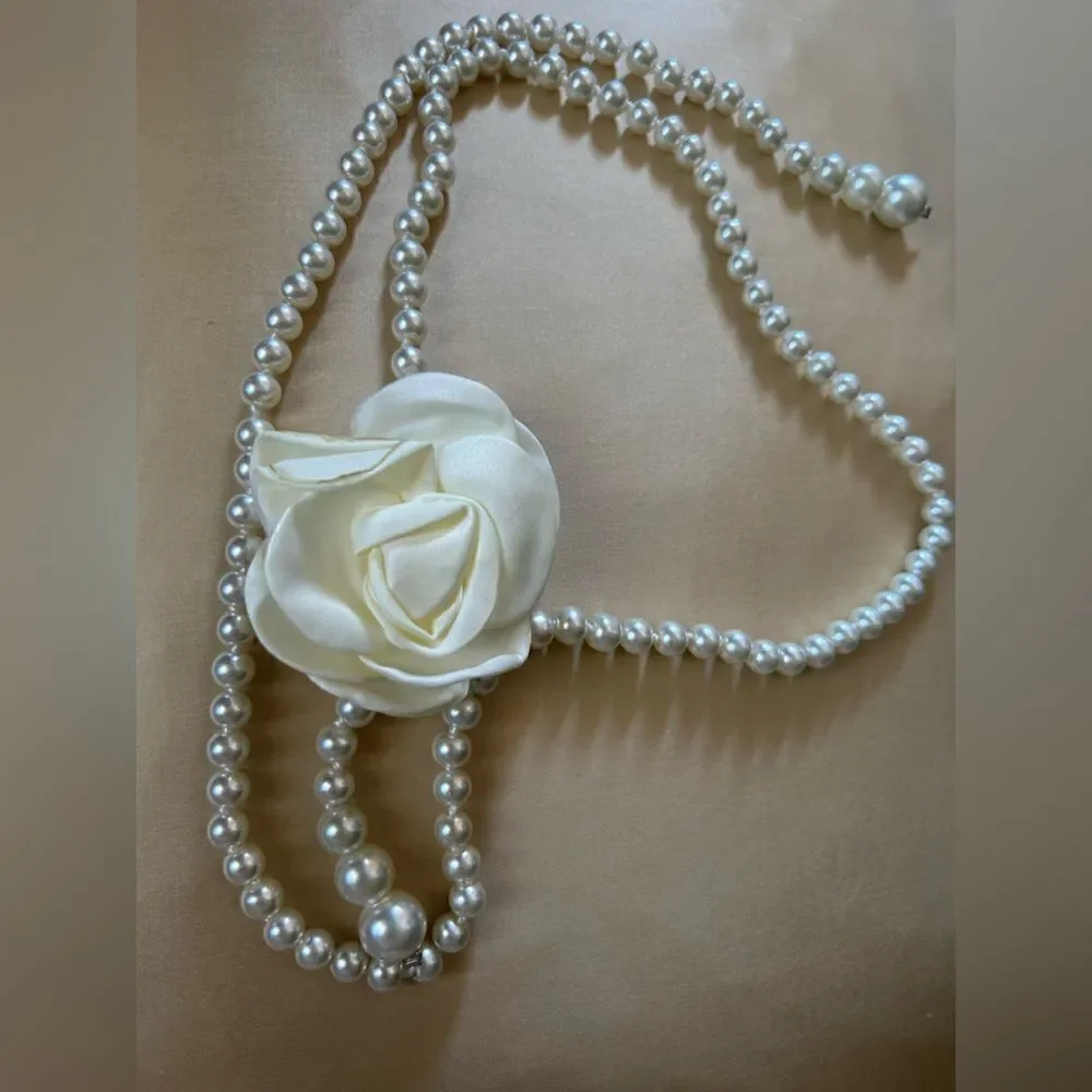 Anthropologie white flower